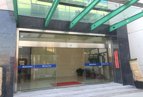 常州市凱瑞思機(jī)械有限公司是從事雙錐回轉(zhuǎn)真空干燥機(jī),高效濕法混合制粒機(jī)的研究、開(kāi)發(fā)及制造的專(zhuān)業(yè)廠(chǎng)家，雙錐回轉(zhuǎn)真空干燥機(jī),高效濕法制粒機(jī)。電話(huà)：13584324230